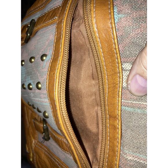 Wall Flower Southwestern Design Crossbody Purse Brown Shoulder Strap Medium - Picture 5 of 11